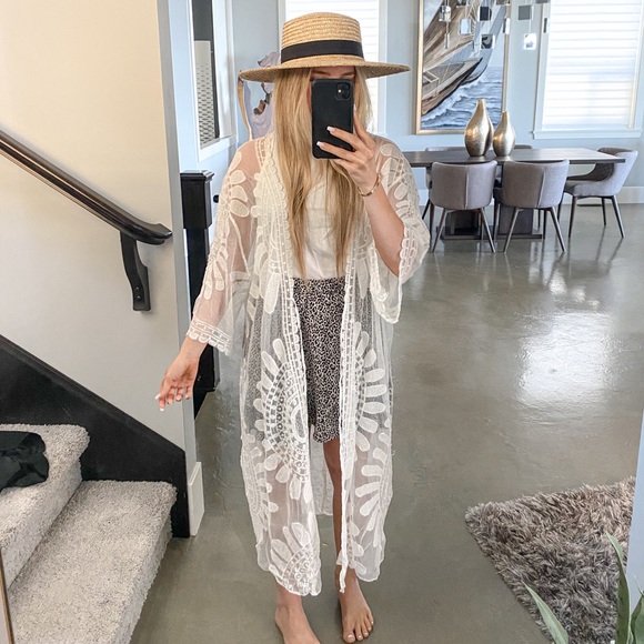 Lace Kimono - White - Picture 3 of 3